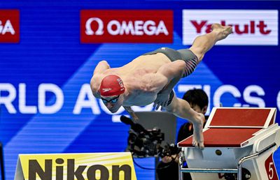 Rivalul lui David Popovici, campionul olimpic de la Tokyo din proba de 200 metri liber, a ratat calificarea și nu-și va putea apăra titlul la Paris