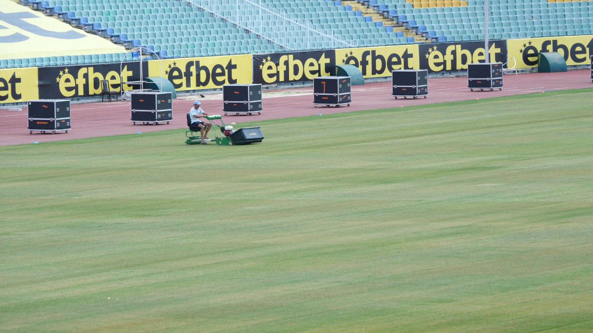 FCSB și Sepsi vor juca pe stadioane comuniste construite acum peste 70 de ani! Bulgarii au depus un proiect pentru o arenă ultramodernă