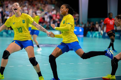 Competiția de handbal feminin de la Jocurile Olimpice a debutat astăzi cu o surpriză. Brazilia a învins-o clar pe Spania, scor 29-18.