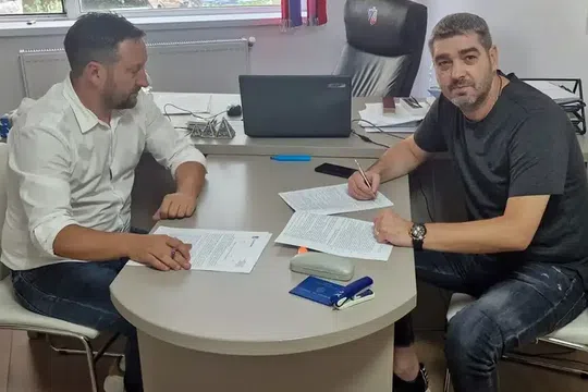 Bogdan Andone (49 de ani) a fost demis la FC Botoșani, iar Liviu Ciobotariu (53 de ani) este noul antrenor al clubului, așa cum a anunțat GSP.