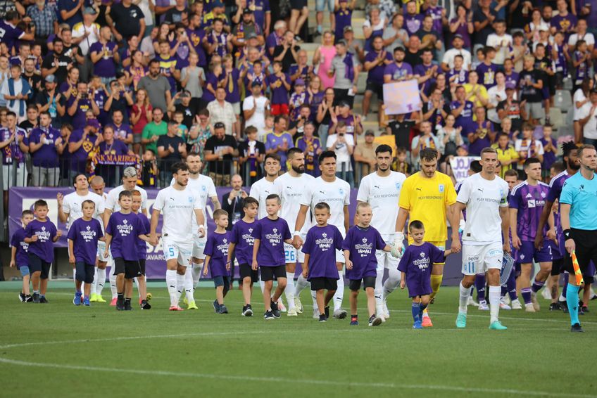 Universitatea Craiova a fost învinsă de Maribor, scor 0-2, în prima manșă a turului 3 preliminar din Conference League. Deplasarea din Slovenia a fost marcată de 4 momente inedite.