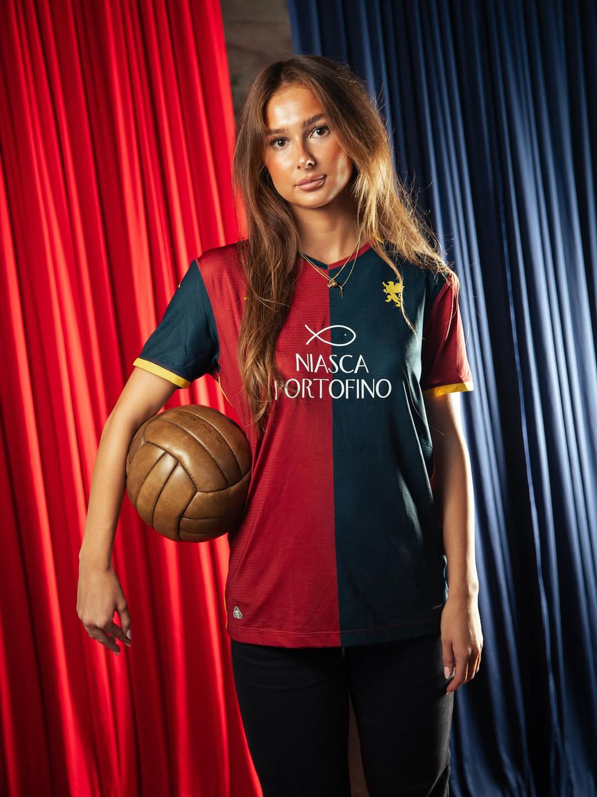 A detronat-o pe Alisha Lehmann » Jucătoarea transferată de Dan Șucu tocmai a fost votată „cea mai sexy fotbalistă din lume - oficial”