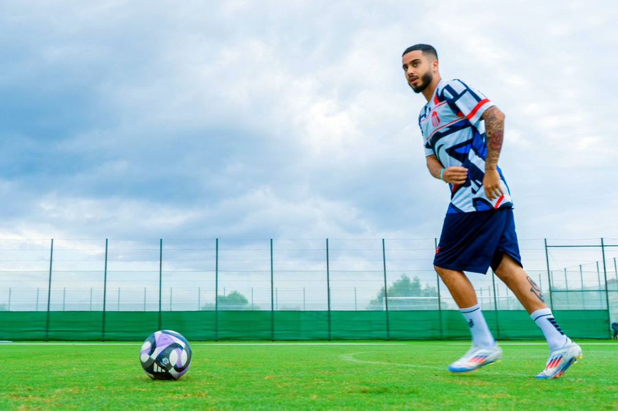 Enes Sali, surprins la antrenamentele lui Al Riyadh L-au dat de gol! Unde ar urma să joace Enes Sali în sezonul următor