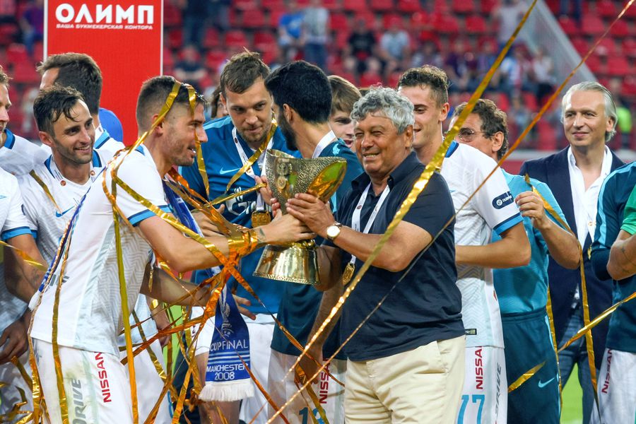 Mircea Lucescu la Zenit Sankt - Petersburg A murit Mircea Lucescu » Maestru al fotbalului, arhitect al tacticii moderne, unul dintre cei mai titrați antrenori din istorie