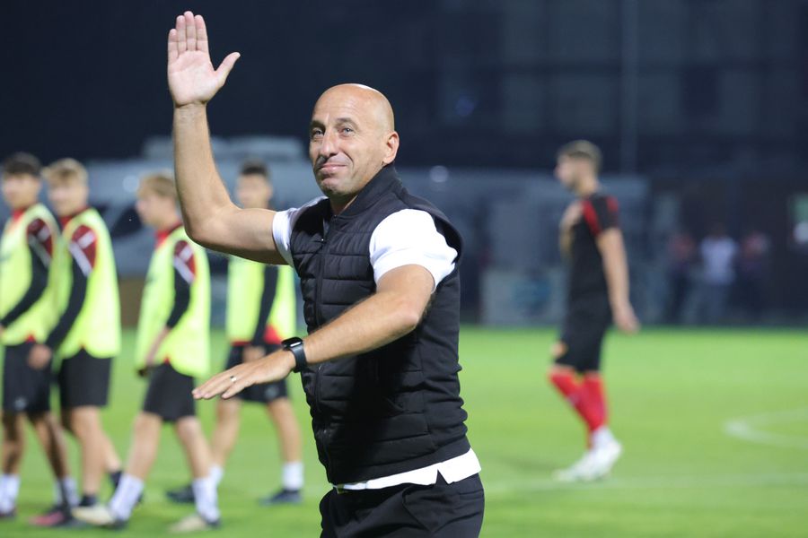 Robert Ilyes, antrenorul celor de la Csikszereda. Foto: Ionuț Iordache (GSP) „Hai Ținutul Secuiesc!” » Csikszereda, „festival” de declarații halucinante înaintea duelului cu Sepsi