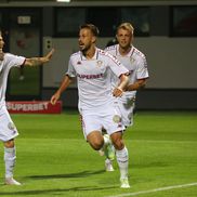 Tobias Christensen, Jakub Hromada și Timotej Jambor
în Csikszereda - Rapid, în etapa 3 din Superliga. FOTO: Ionuț Iordache