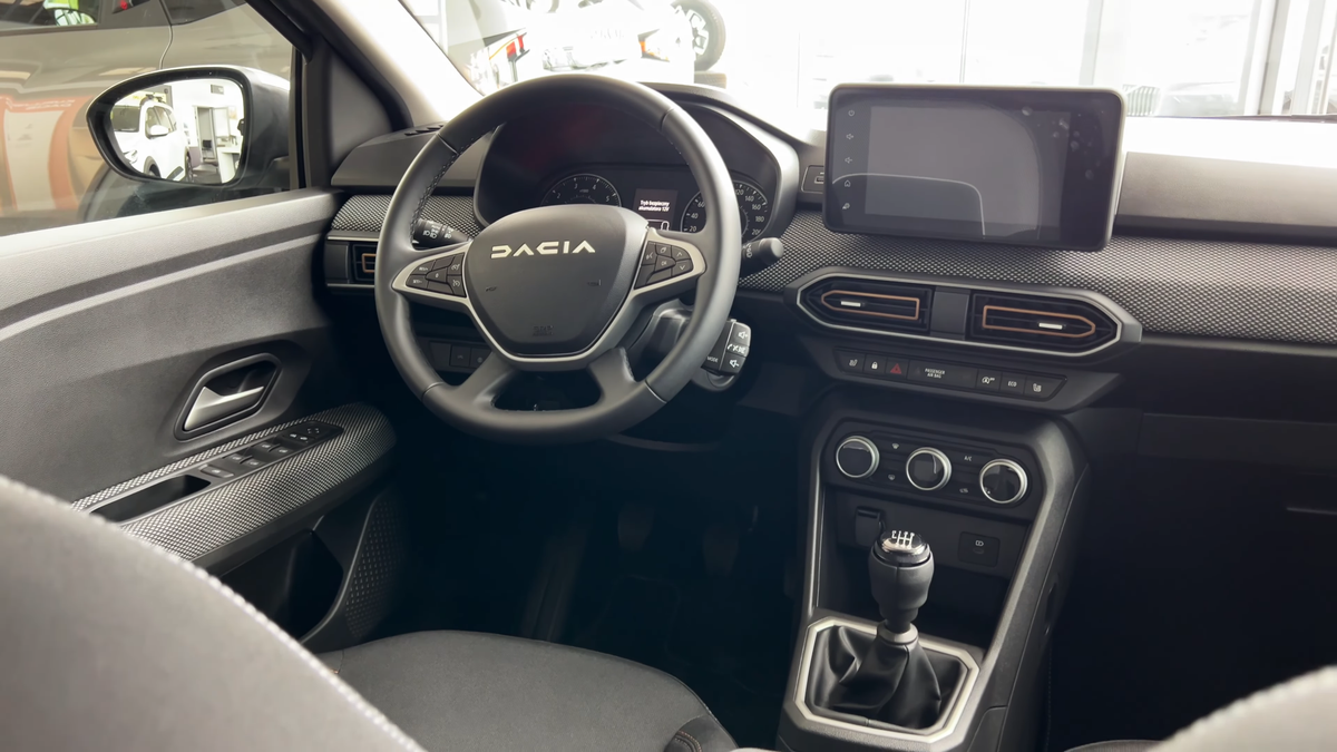 Comenzile pentru noul model Dacia Sandero Stepway au fost deschise » Care este prețul de pornire