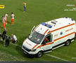Accidentare horror a tușierului la Metaloglobus - Petrolul. FOTO: captură Prima Sport