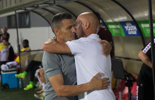 Scenele surprinse la finalul meciului Csikszereda - Rapid » Antrenorul a înjurat-o cu patos pe Steaua