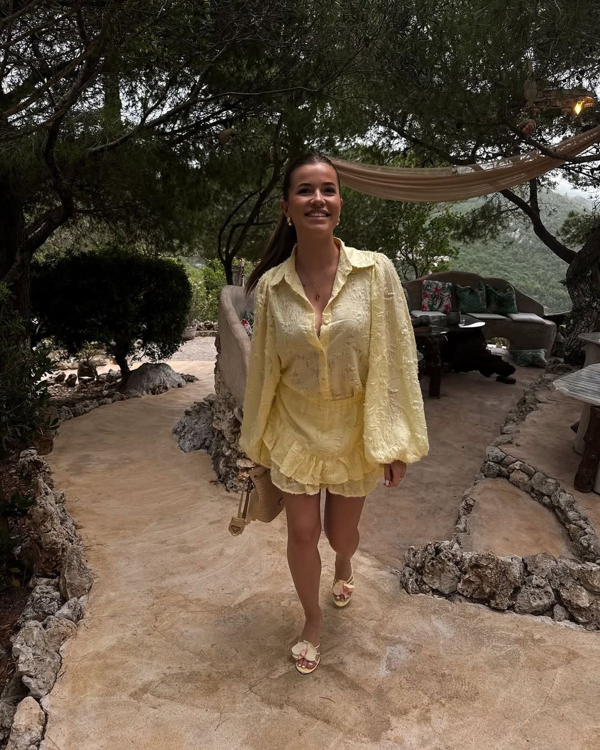 Surpriza de care a avut parte fotbalistul lui Ajax » Imaginile care aveau legătură cu iubita lui au devenit rapid virale