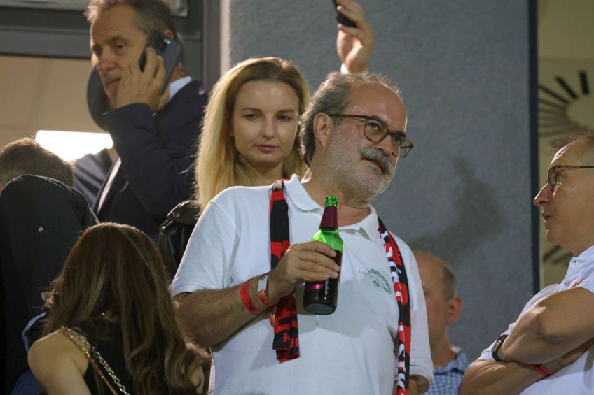 Suporterii celor de la Csikszereda au fost surprinși în timp ce beau bere cu alcool la meciul cu Rapid