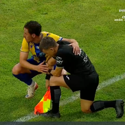 Accidentare horror a tușierului la Metaloglobus - Petrolul. FOTO: captură Prima Sport