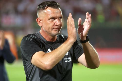 Zoran Zekic, antrenorul lui Sarajevo, după victoria cu Universitatea Craiova/ foto: Imago Images