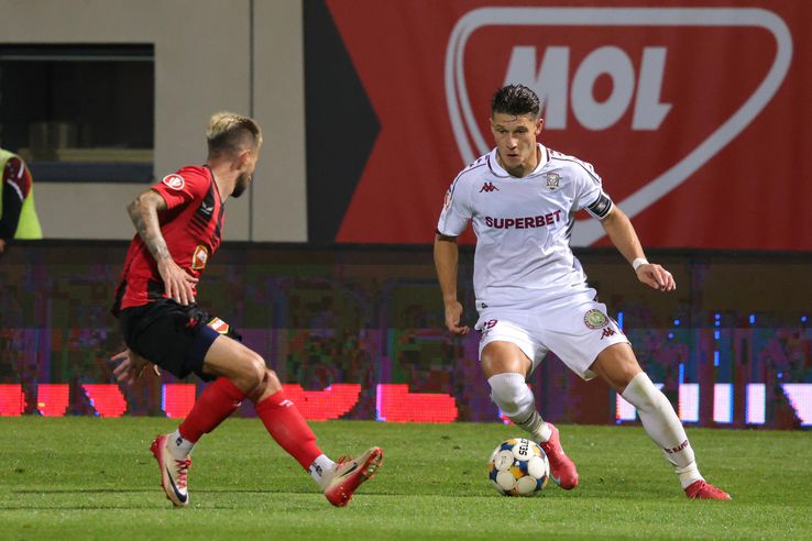 Alex Dobre în Csikszereda - Rapid, în etapa 3 din Superliga. FOTO: Ionuț Iordache