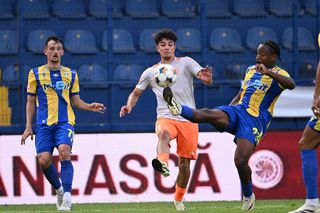 Petrolul Ploiești a năucit-o pe Metaloglobus în doar 35 de minute! » Bucureștenii par departe de nivelul Ligii I