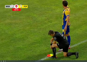 Moment-șoc în Superliga: tușierul a suferit o accidentare-horror și a fost transportat cu ambulanța la spital