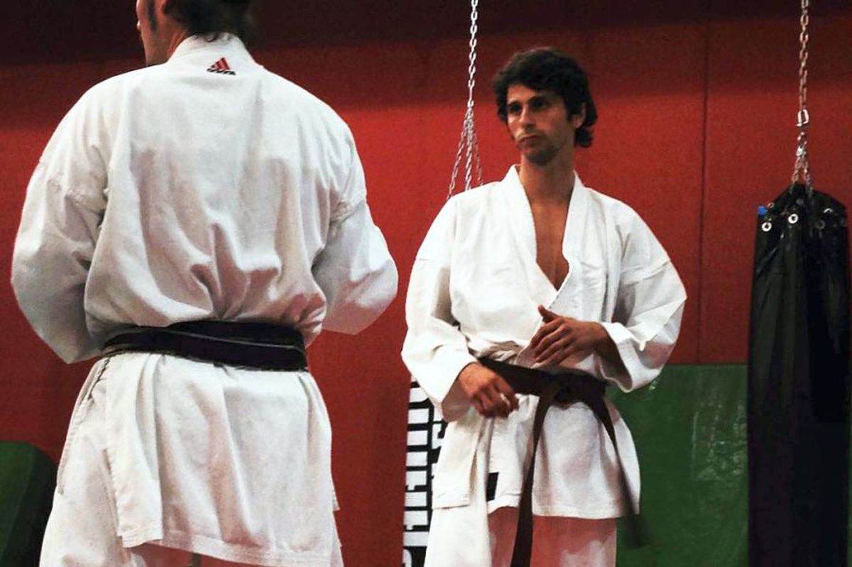 INSTASPORT // FOTO Diego Fabbrini, noua achiziție a lui Dinamo, e „Bruce Lee” în alb-roșu