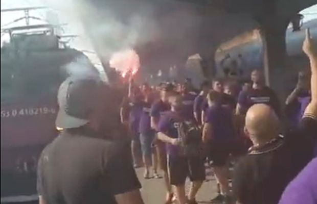 RAPID - ASU POLI 1-0 // VIDEO Rapidiștii i-au așteptat pe bănățeni în Gara de Nord înainte de meci și au făcut o atmosferă incendiară!