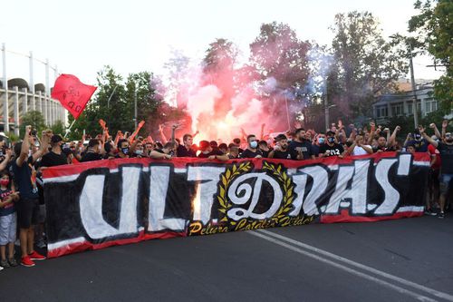 Ultrașii lui Dinamo sunt recunoscuți pentru atmosfera creată la meciurile favoriților. foto: Raed Krishan
