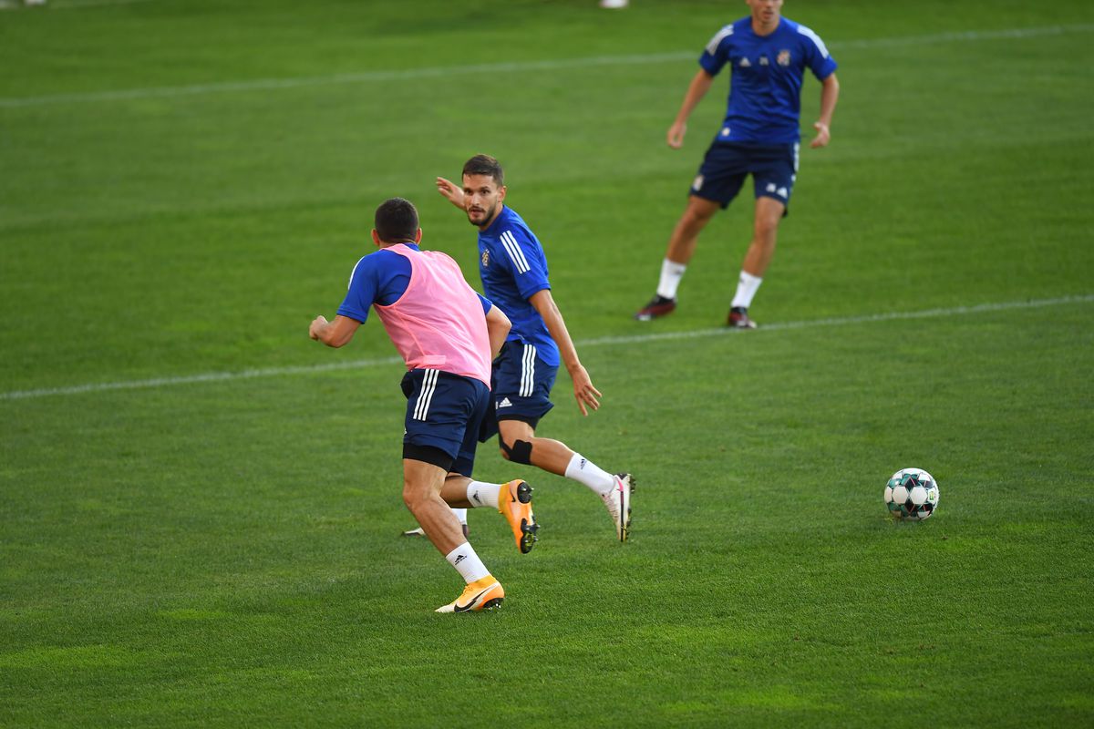 CFR Cluj - Dinamo Zagreb. Mesajul trimis de campioana României către 5 jucători, chiar în ziua meciului din turul 3 preliminar al Ligii: „Mulțumim, campionilor!”