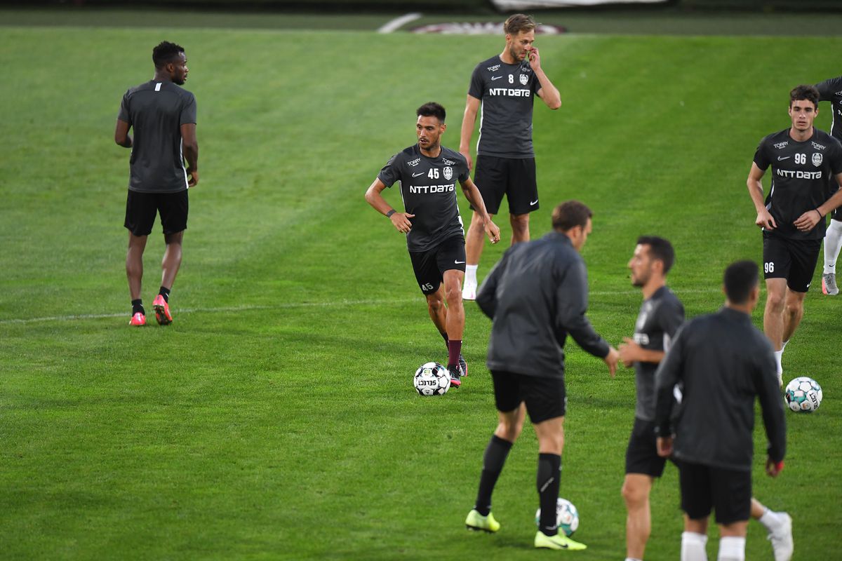 CFR Cluj - Dinamo Zagreb. Mesajul trimis de campioana României către 5 jucători, chiar în ziua meciului din turul 3 preliminar al Ligii: „Mulțumim, campionilor!”