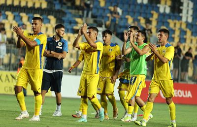 FRF s-a spălat pe mâini în „cazul Petrolul” » Decizie de neînțeles, după ce un oficial a încercat să mituiască un arbitru