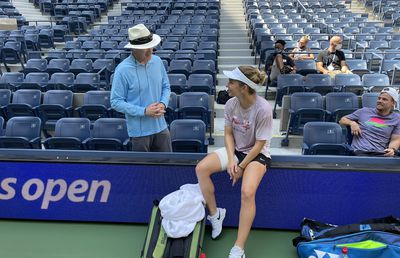 Simona Halep, întâlnire de 5 stele la New York » Darren Cahill: „Cred că tocmai a sfătuit-o pe Simo să se apuce de băut bere”