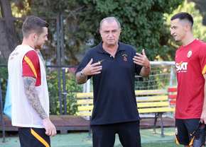 Moruțan, clip de prezentare la Galatasaray cu Hagi și Popescu: „Mi-am petrecut copilăria ascultând poveștile lor”