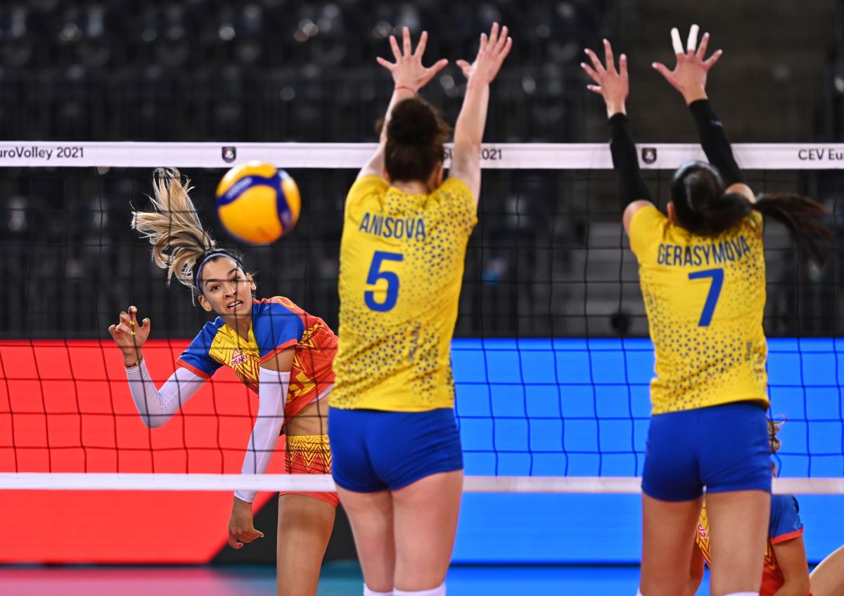 Selecționerul României, demis după parcursul catastrofal de la Campionatul European!