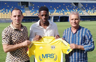 Petrolul a transferat un jucător cu 45 de meciuri în Ligue 1: „Contract pe două sezoane”