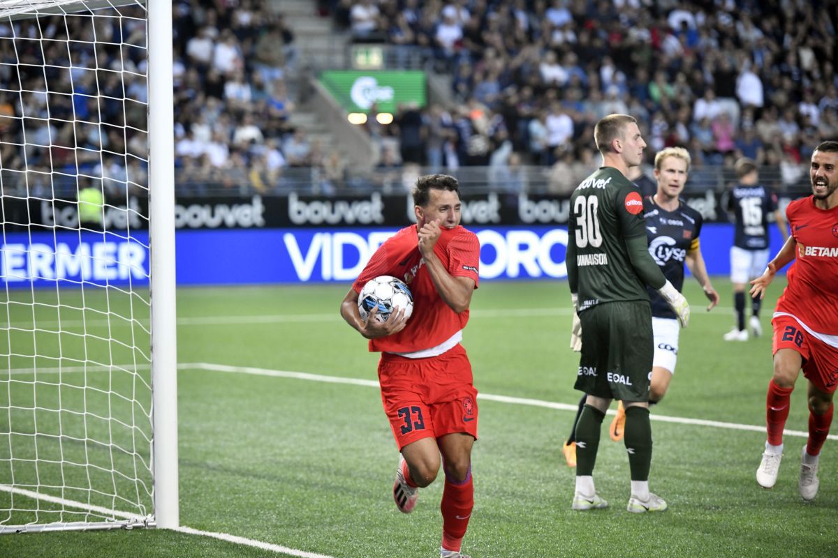 Superatmosferă la Viking - FCSB! Imaginile trimise de corespondenții GSP în Norvegia: „România, România”!