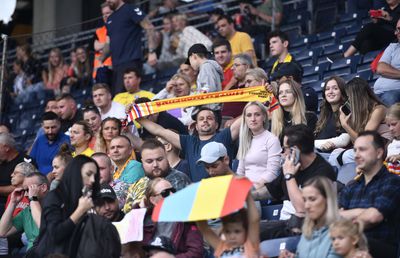 Superatmosferă la Viking - FCSB! Imaginile trimise de corespondenții GSP în Norvegia: „România, România”!