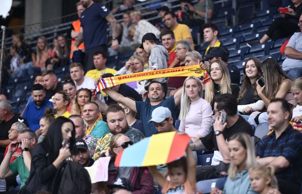 Superatmosferă la Viking - FCSB! Imaginile trimise de corespondenții GSP în Norvegia: „România, România”!