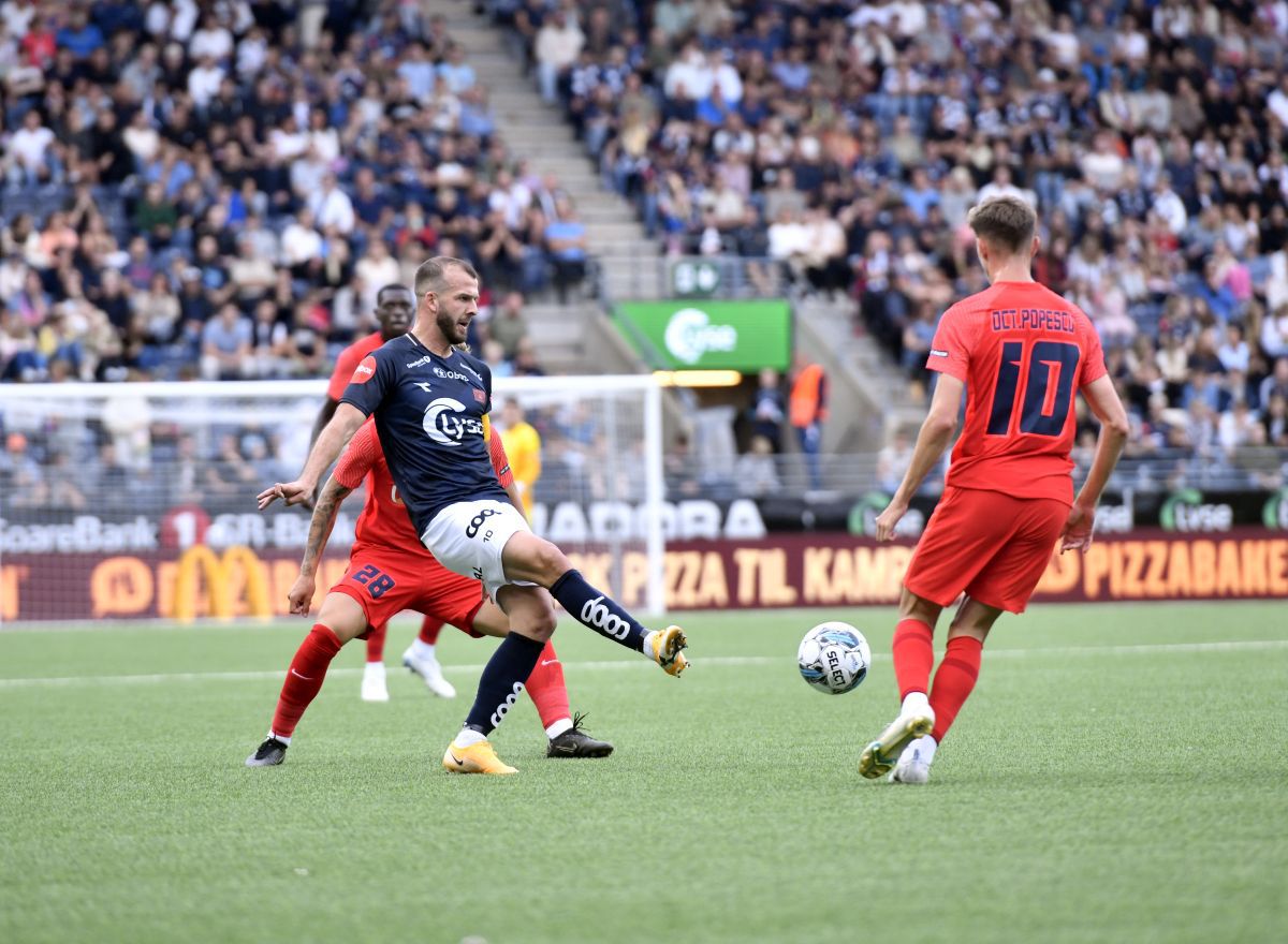 Superatmosferă la Viking - FCSB! Imaginile trimise de corespondenții GSP în Norvegia: „România, România”!
