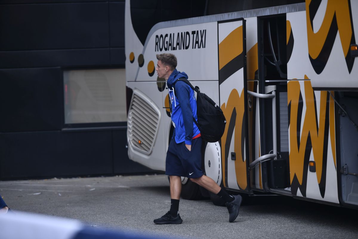 FOTO Viking - FCSB, sosire roș-albaștri la stadion și atmosferă