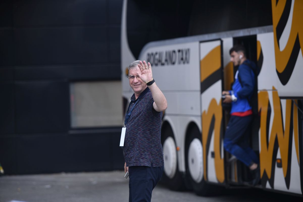 FOTO Viking - FCSB, sosire roș-albaștri la stadion și atmosferă