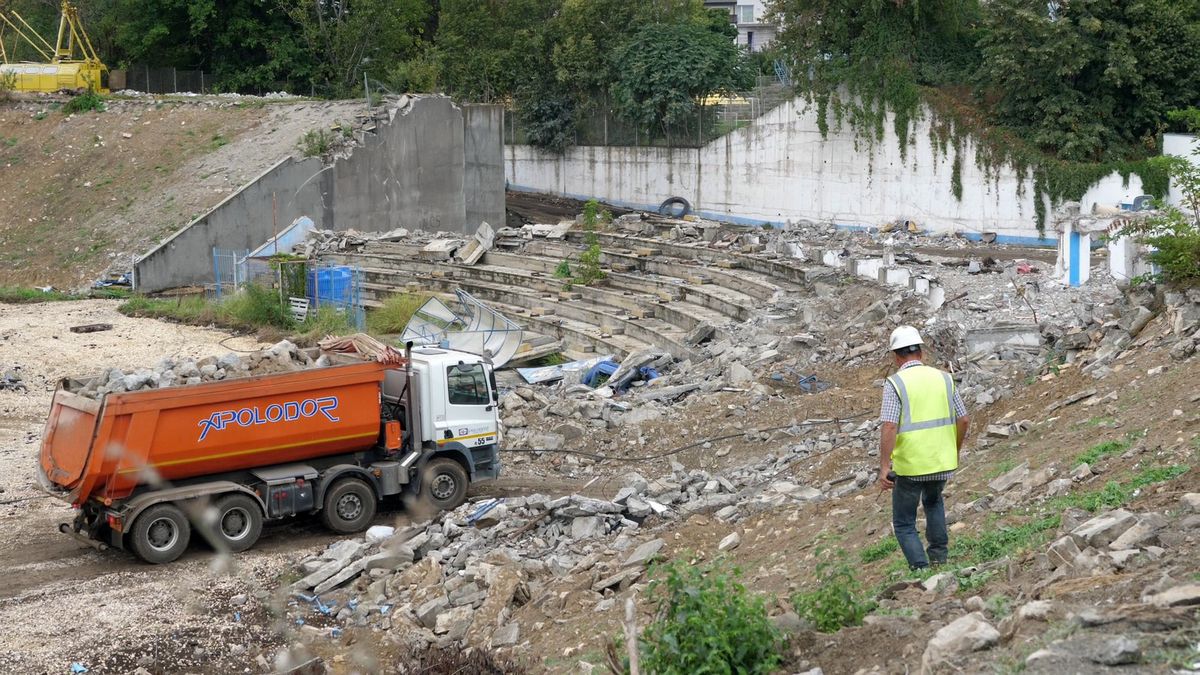 Stadion Farul Constanța - 25 august