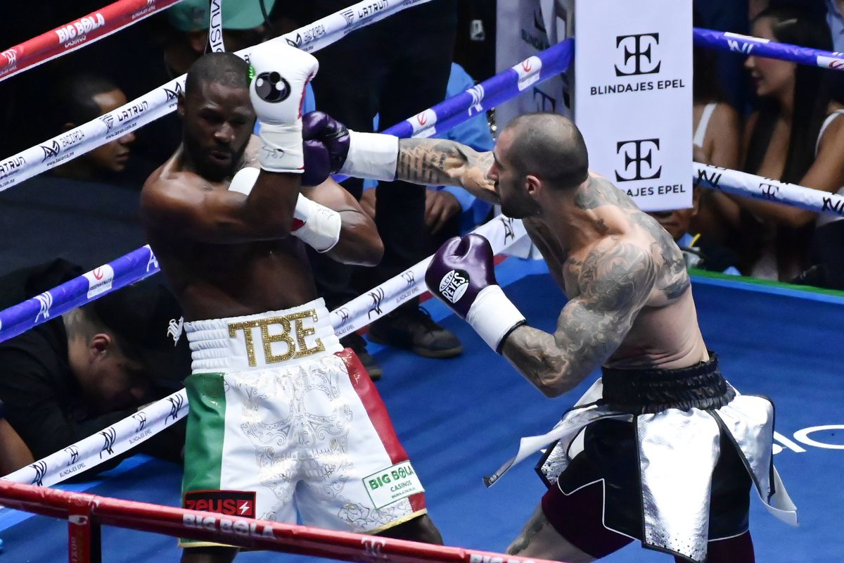 Floyd Mayweather, meci demonstrativ cu John Gotti