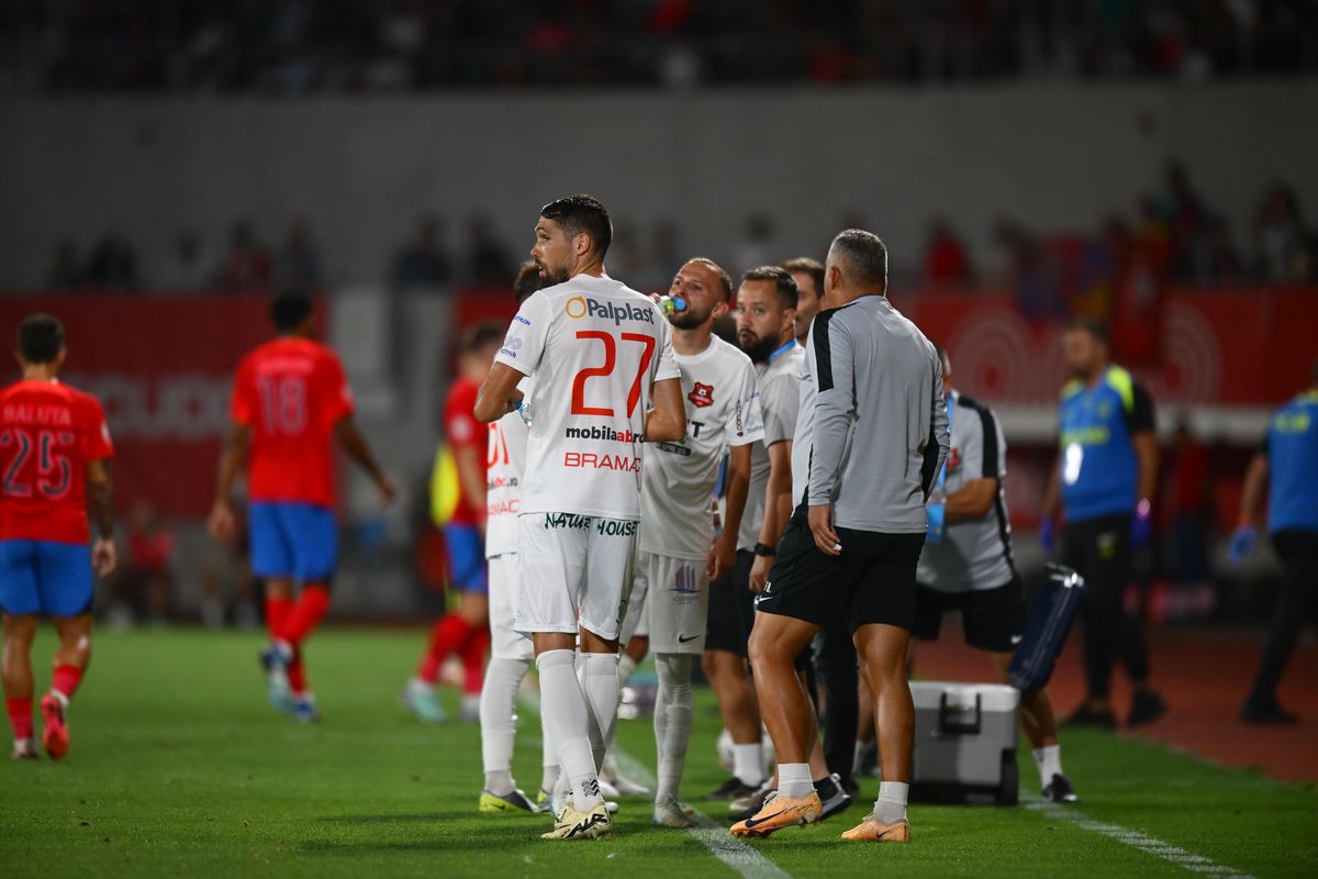 Hermannstadt - FCSB 2-0 » Ronaldo le-a dat decisiva! Roș-albaștrii au jucat lamentabil la Sibiu și au ajuns penultimii