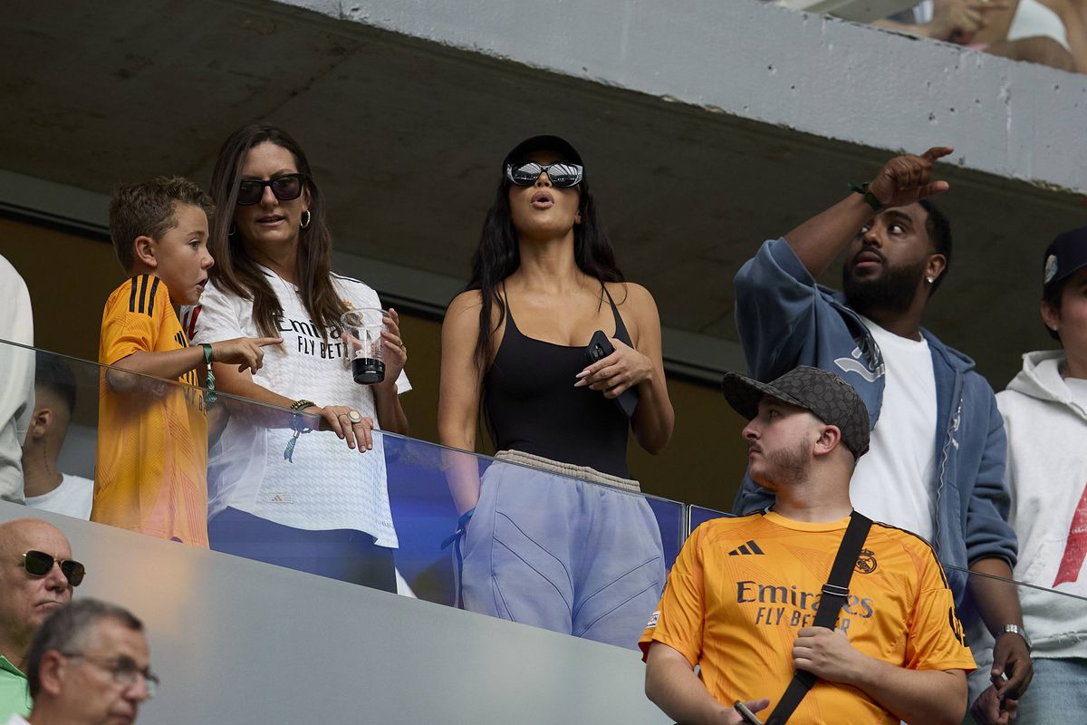 Kim Kardashian a mers acasă la fotbalistul lui Real Madrid, înaintea meciului cu Valladolid » Cei doi s-au fotografiat împreună