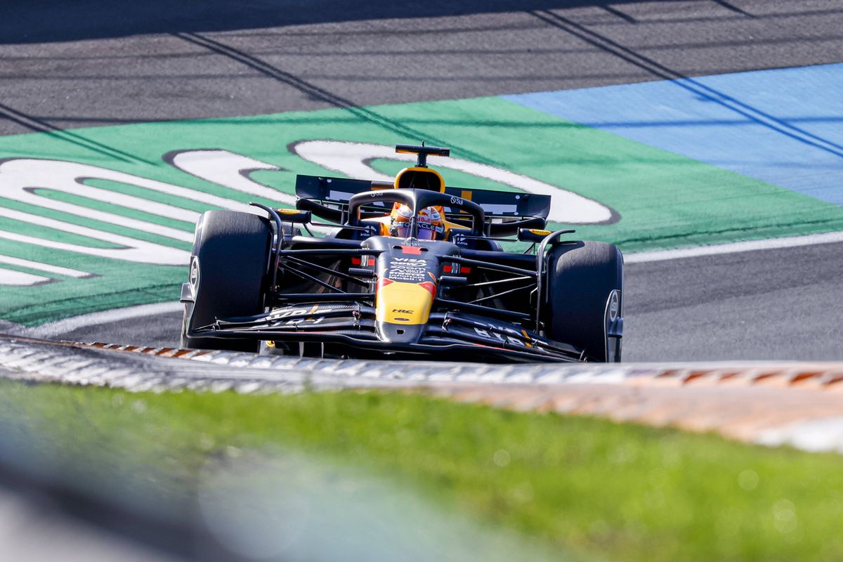 Lando Norris îl bate pe Max Verstappen chiar la el acasă și amenință prima poziție a clasamentului