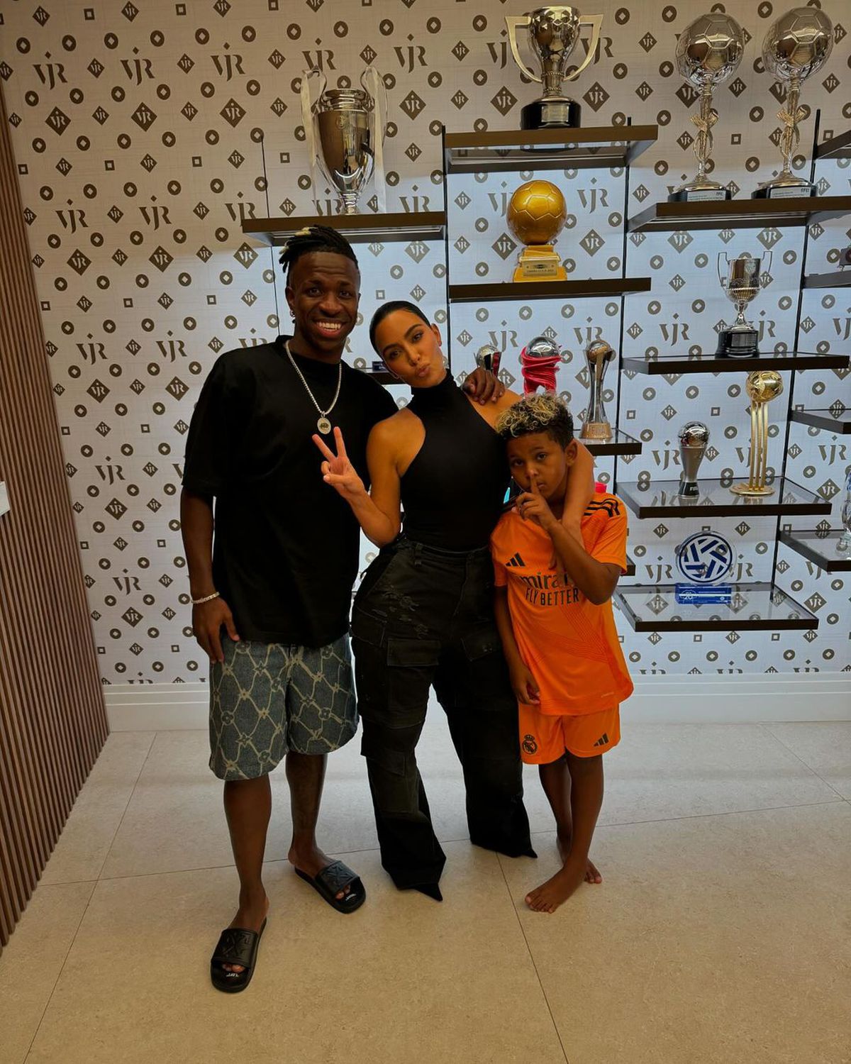 Kim Kardashian a mers acasă la fotbalistul lui Real Madrid, înaintea meciului cu Valladolid » Cei doi s-au fotografiat împreună