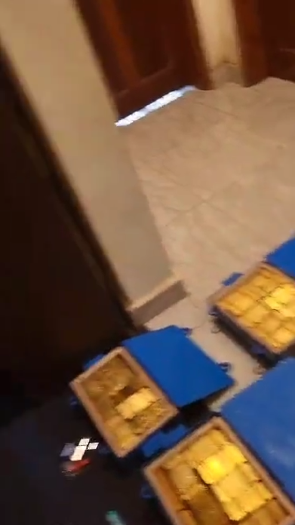 Noi imagini incredibile cu Nelu Varga! CFR Cluj este umilită, dar patronul numără lingourile de aur: „Sunt 17 cutii, pregătim actele de transport”