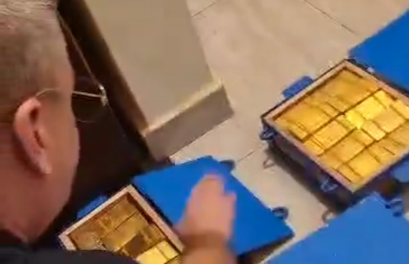 Noi imagini incredibile cu Nelu Varga! CFR Cluj este umilită, dar patronul numără lingourile de aur: „Sunt 17 cutii, pregătim actele de transport”