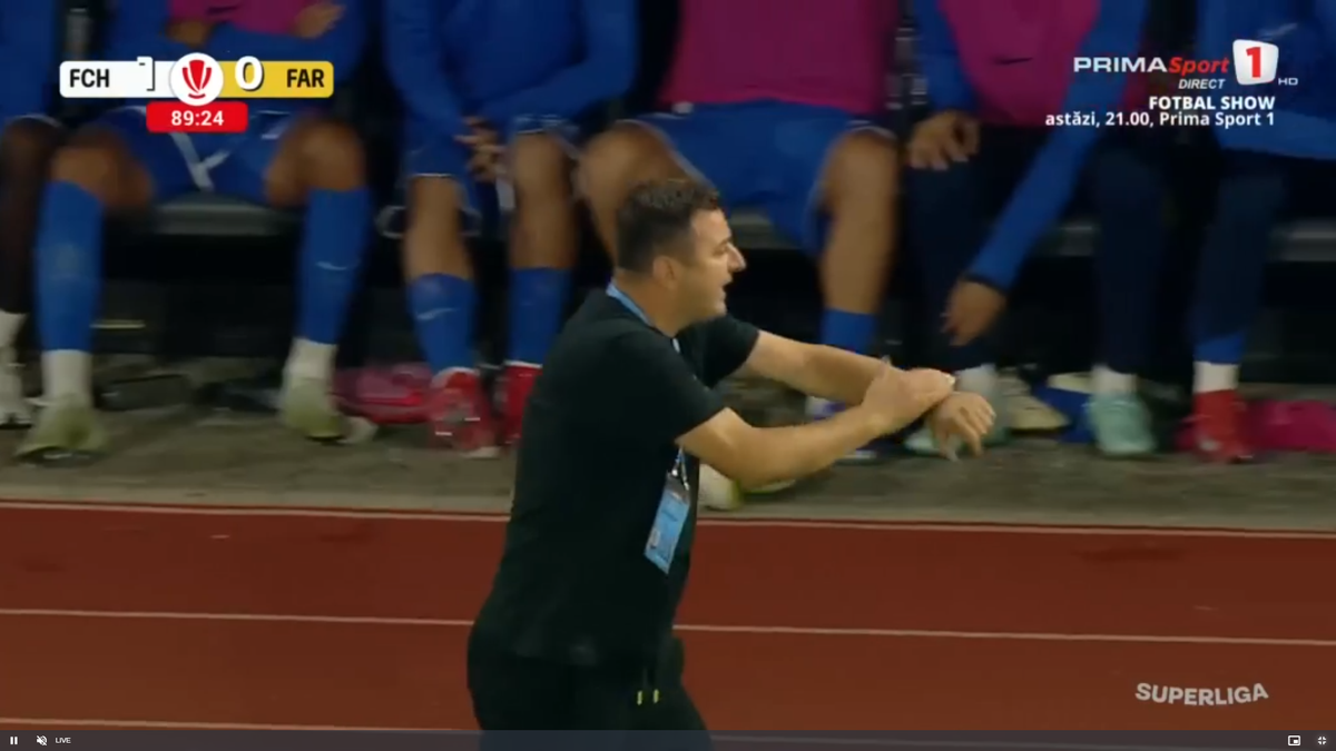 Faza controversată în Hermannstadt - Farul: penalty refuzat în minutul 90 » Ianis Zicu s-a umplut de nervi