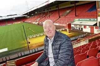 Povestea incredibilă a deplasării lui Alex Ferguson la Pitești » Era antrenor la Aberdeen și a făcut prăpăd în vestiar: „O luase razna”