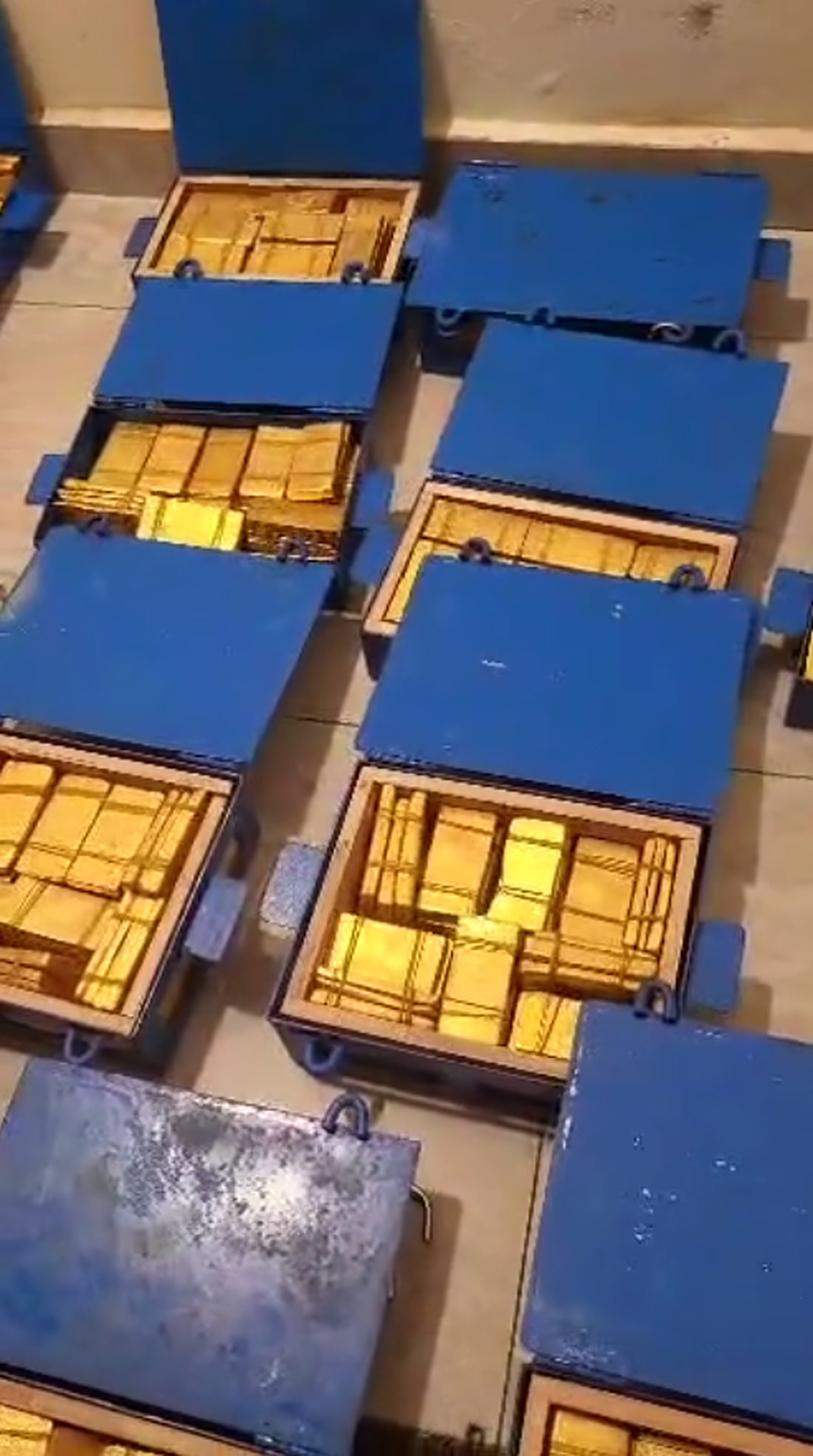 Noi imagini incredibile cu Nelu Varga! CFR Cluj este umilită, dar patronul numără lingourile de aur: „Sunt 17 cutii, pregătim actele de transport”