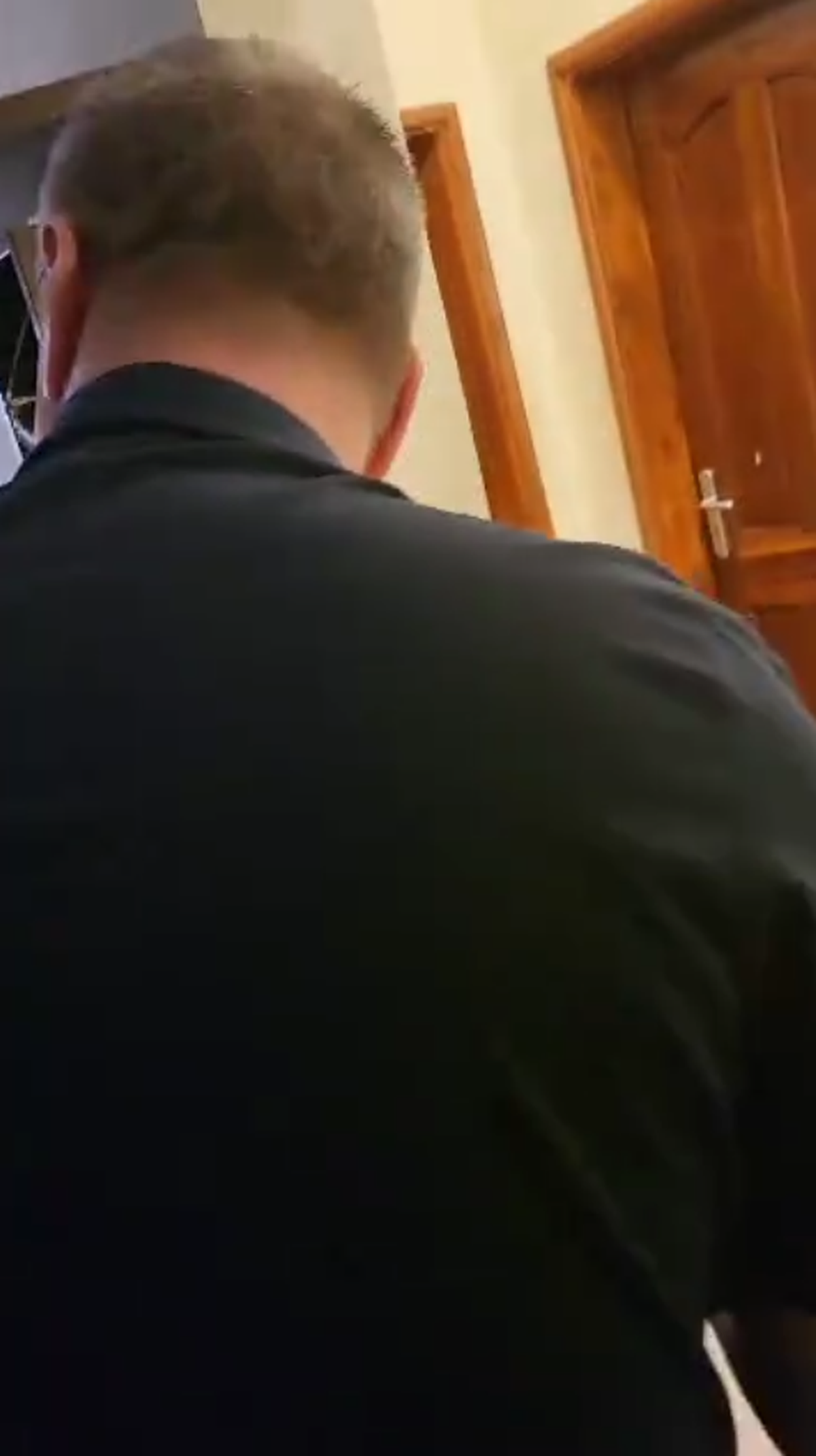 Ioan Varga își numără lingourile de aur