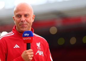 Arne Slot explică de ce aducerea lui Isak nu mai e obligatorie