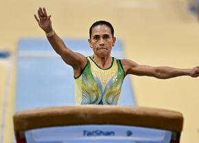 Oksana Chusovitina, sportiva care la 50 de ani vrea să prindă a noua ei Olimpiadă: „Gimnastica mi-a salvat fiul din ghearele cancerului”